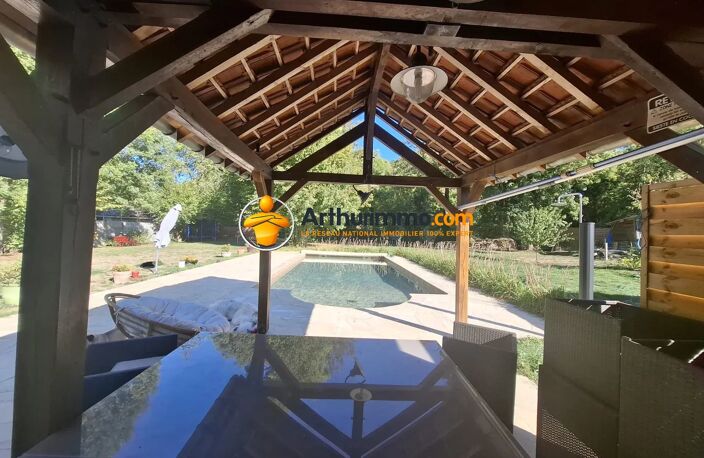 BELLE PROPRIÉTÉ DE 166 M² SUR UN MAGNIFIQUE TERRAIN DE 2074 M² AVEC PISCINE — photo 3