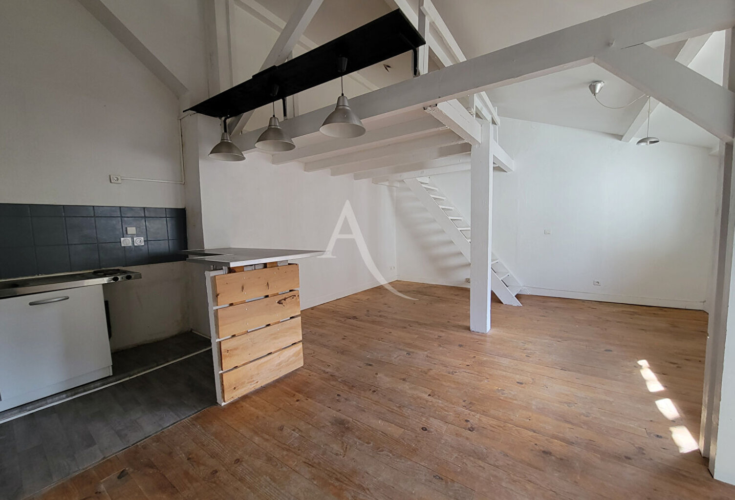 Appartement Pau 1 pièce(s) 33.510 m2 — photo 1