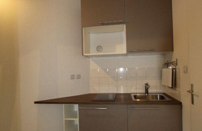 REIMS, Quartier Ponsardin, — photo 4