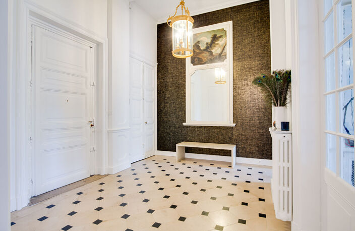 A VENDRE  EXCLUSIVITÉ NANTES CATHEDRALE - APPARTEMENT  FAMILIAL D'EXCEPTION  DE CARACTERE — photo 2