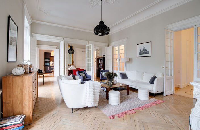 A VENDRE  EXCLUSIVITÉ NANTES CATHEDRALE - APPARTEMENT  FAMILIAL D'EXCEPTION  DE CARACTERE — photo 3