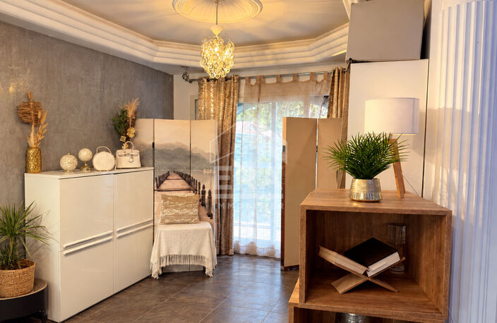 LA COLLE SUR LOUP VILLA DE PLAIN-PIED  JARDIN  GRAND GARAGE ET STATIONNEMENTS — photo 2