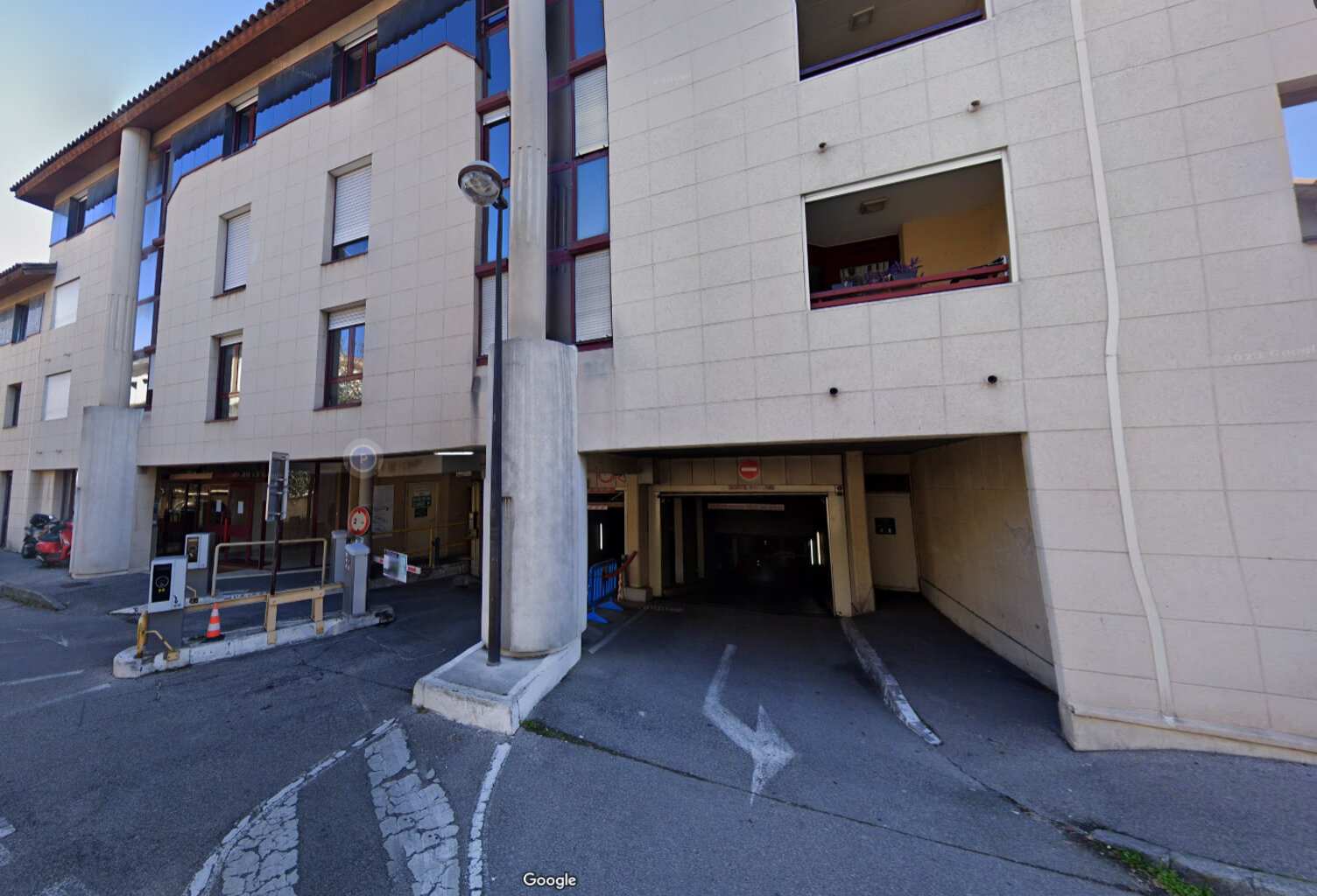 garage le signoret rue rufinus aix en pce — photo 1
