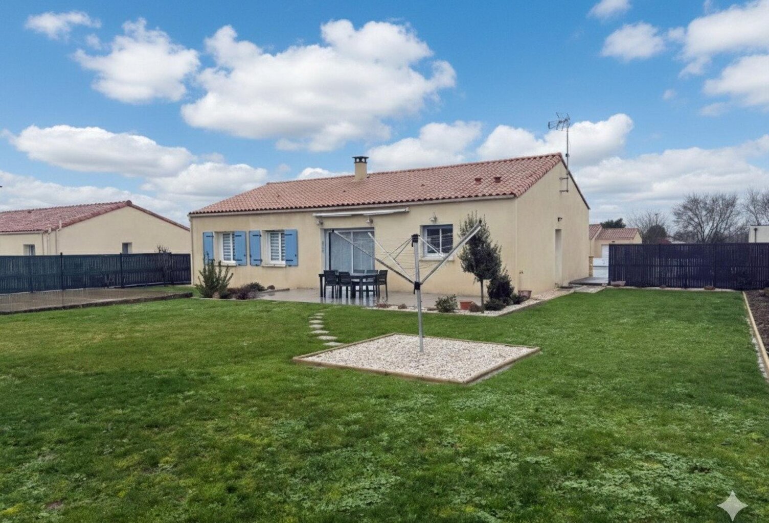 Plain pied / calme / garage — photo 1