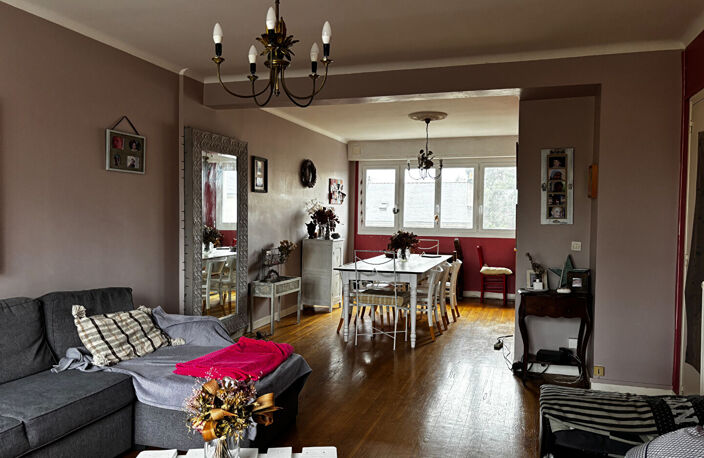 APPARTEMENT 5 PIECES ROND-POINT-DE-VANNES — photo 2