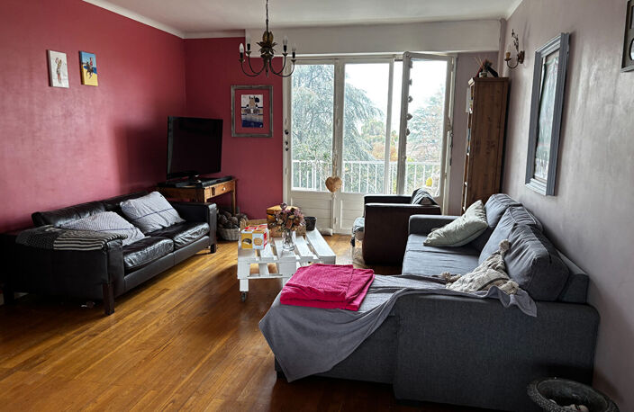 APPARTEMENT 5 PIECES ROND-POINT-DE-VANNES — photo 3