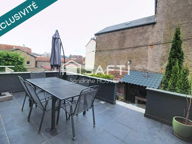 Maison mitoyenne rénovée de 120m2 hab avec 2 terrasses. — photo du bien