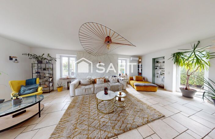 180 m²   5 chambres  Piscine chauffée  Sous-sol de 116 m² — photo 4