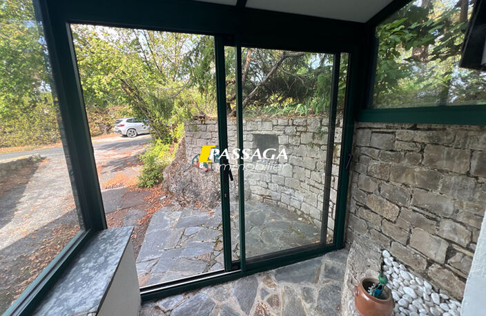 A VENDRE - Maison d'architecte avec terrain attenant - GAGES — photo 3