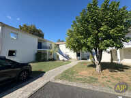 Pessac centre, T2 avec terrasse, place de parking et faibles charges — photo 2