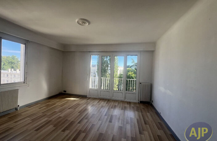 Appartement Nantes 2 pièce(s) 59.82 m2 — photo 2