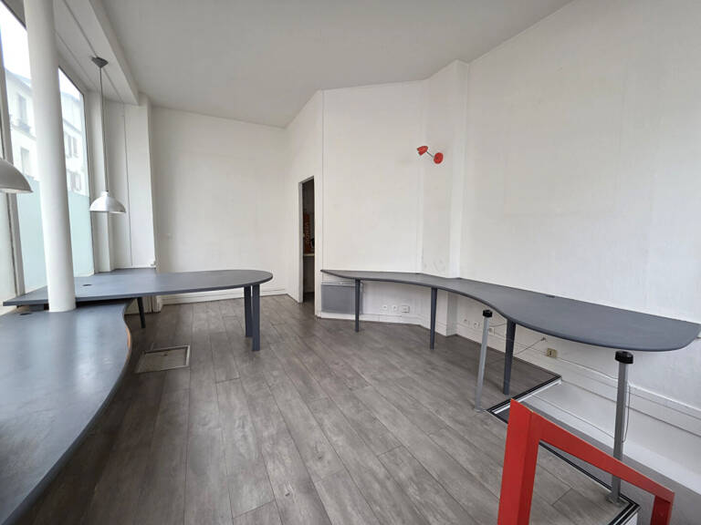 Murs de commerces - Levallois Perret — photo 1