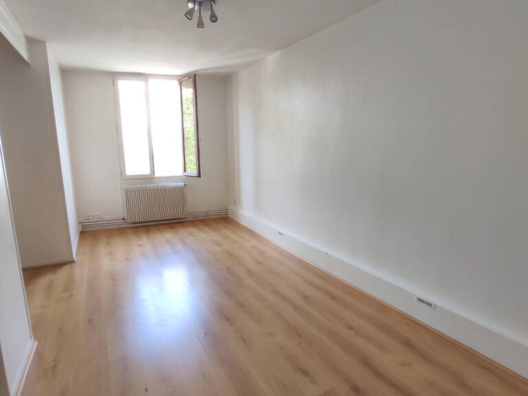 LIMOGES T3 DE 47 m² PROCHE CATHÉDRALE ET MAIRIE — photo 1