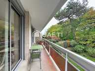 Appartement familial de 84 m² avec balcon, parc arboré, piscine et parking — photo 4