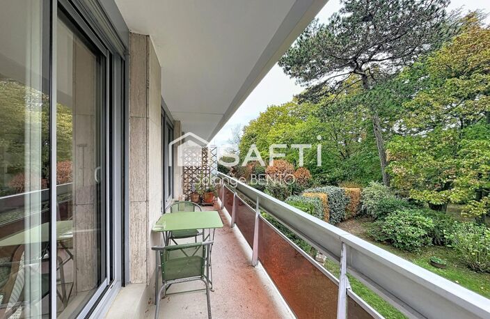 Appartement familial de 84 m² avec balcon, parc arboré, piscine et parking — photo 4