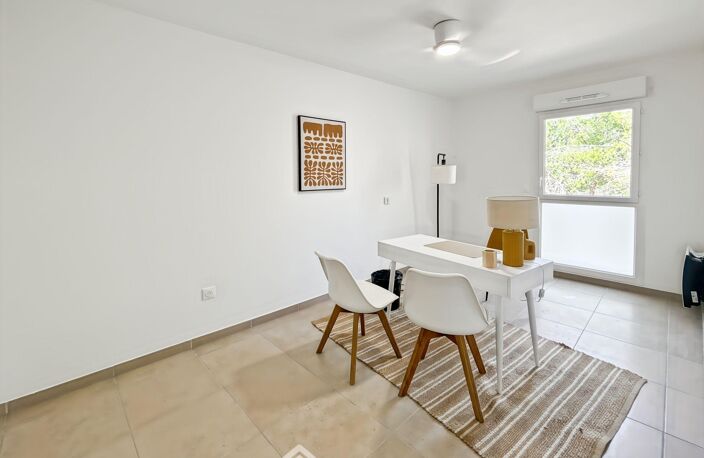 Appartement - 81m² - Béziers (34500) — photo 3