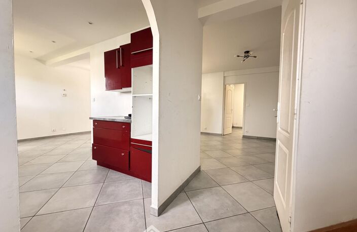 Maison - 107m² - Laon — photo 2