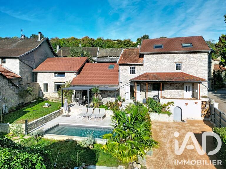 Vente Maison/villa 7 pièces — photo 1