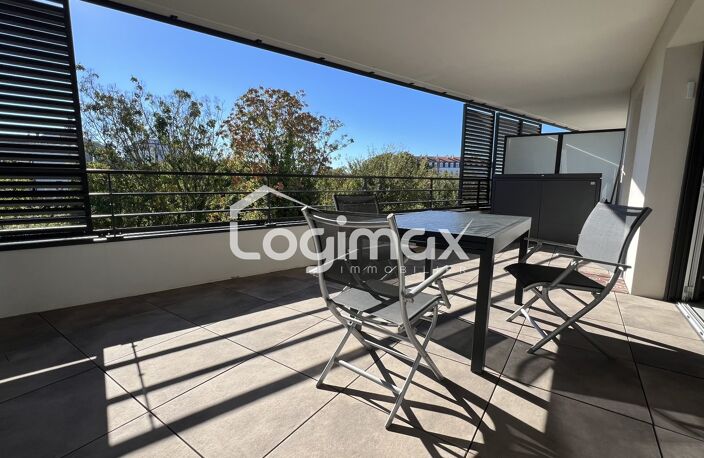 Vente appartement 4 pièces 82 m² La Rochelle (17000) — photo 2
