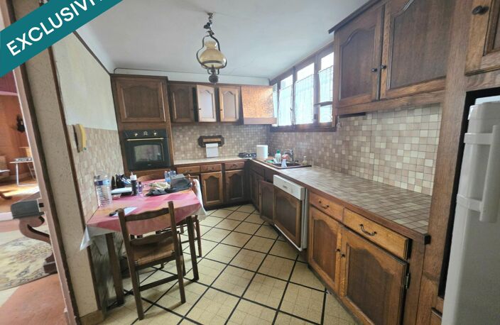 Cosne-sur-Loire : maison à rénover + appartement indépendant, garage double et cave, idéal investisseur — photo 5
