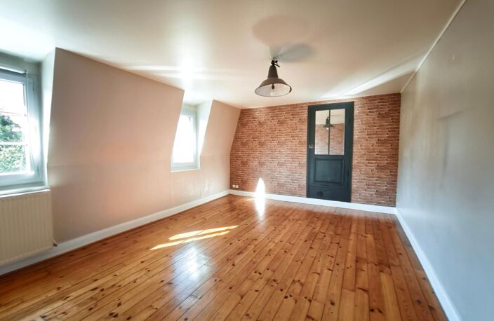 Appartement F3, ancien entiérement rénové, 60m2 — photo 3
