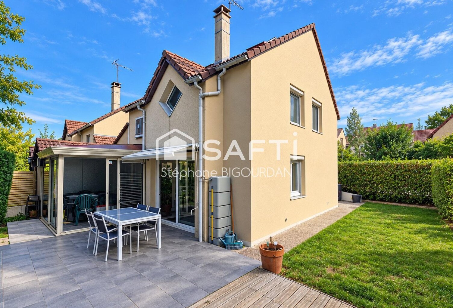 Maison mitoyenne 118m², 3ch + 1, Ecole-Valentin — photo 1