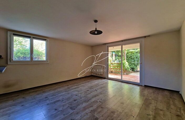 Appartement T4 3 chambres 80 m² terrasse et jardin — photo 3