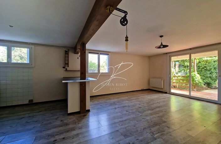 Appartement T4 3 chambres 80 m² terrasse et jardin — photo 4