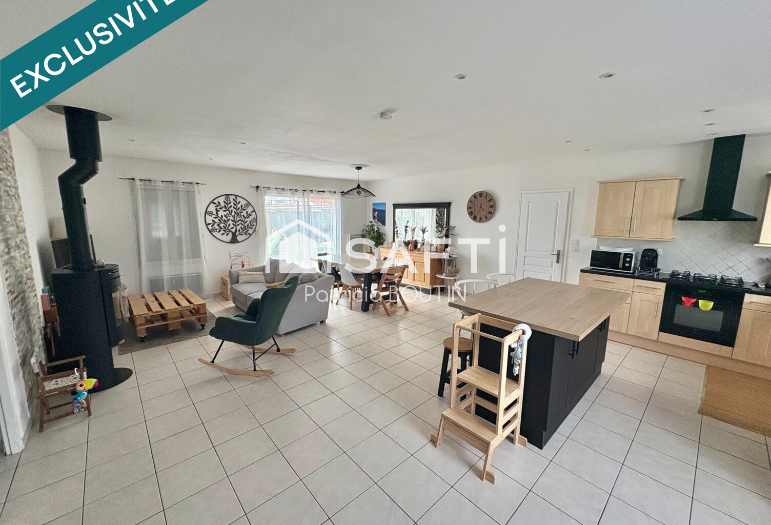 PAVILLON PLAIN PIED 3 CHAMBRES + GARAGE ET JARDIN A SAINTE OUENNE ! — photo 1