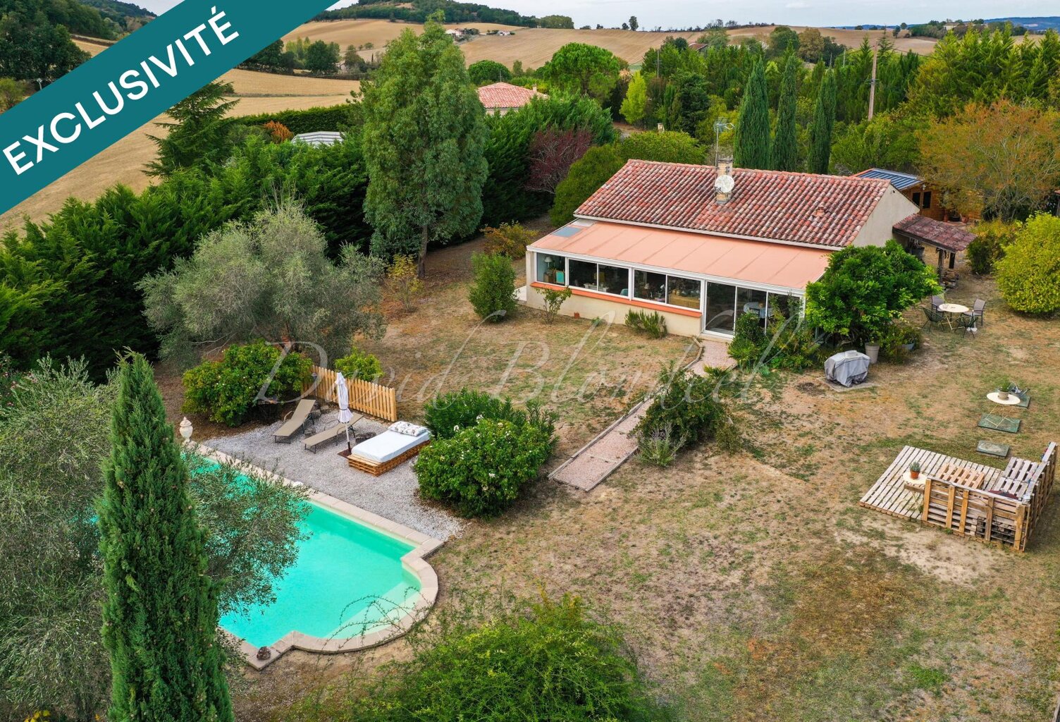 Maison de plain-pied 125m2 - Piscine - 2500m2 Terrain — photo 1