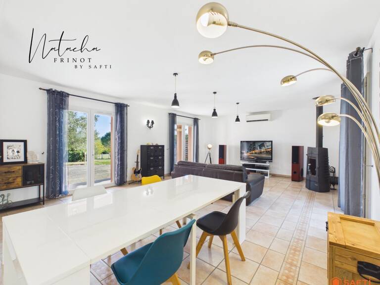 Maison 4 ch. DPE B, piscine sur près de 6000 m² — photo 1