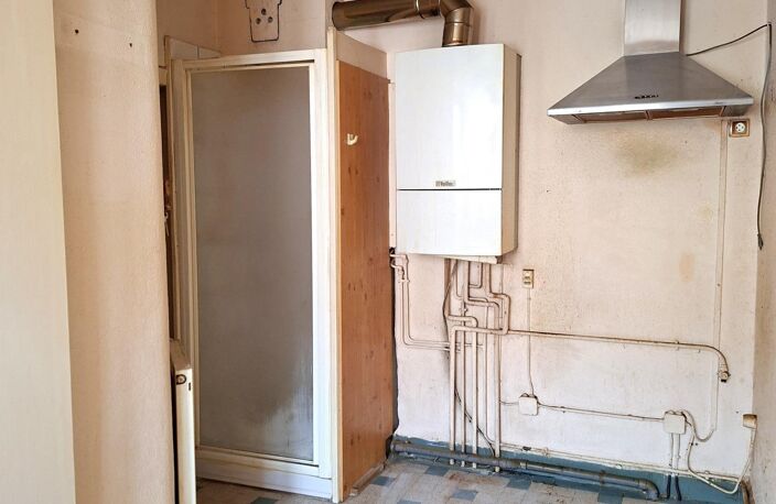A rénover : maison accolée de 74m2 avec garage — photo 4