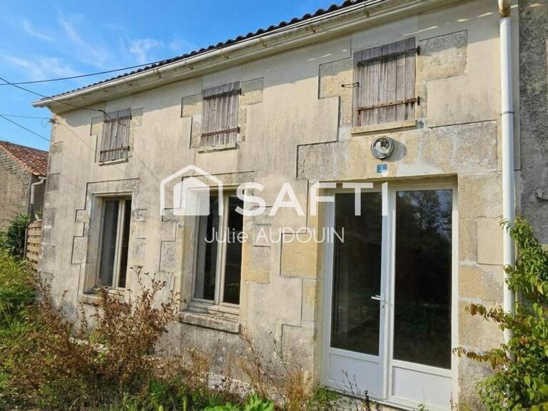 Maison à rénover - Aujac — photo 1