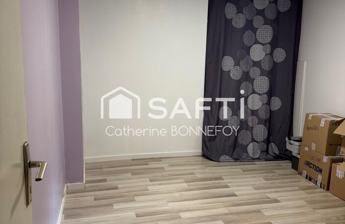Maison familiale avec dépendances et grand hangar — photo 4