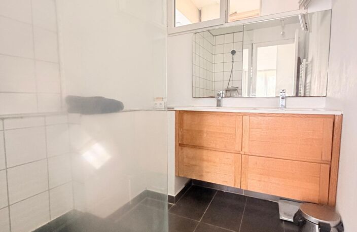 Une vue dégagée avec un volume confortable — photo 3