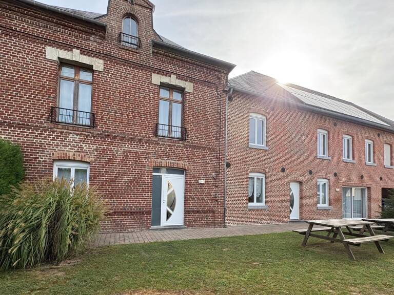 Maison familiale spacieuse avec beaux volumes. — photo 1