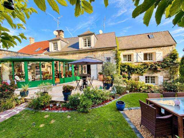 Entre Villers-Cotterêts et Pierrefonds magnifique maison de 160 m² habitable — photo du bien