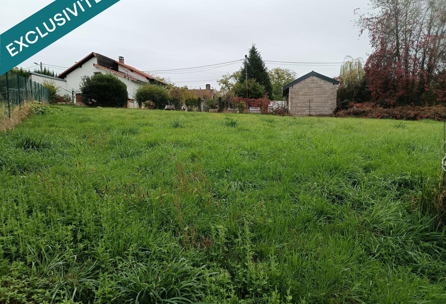 terrain de 523m2 situé en retraite de la route — photo 1