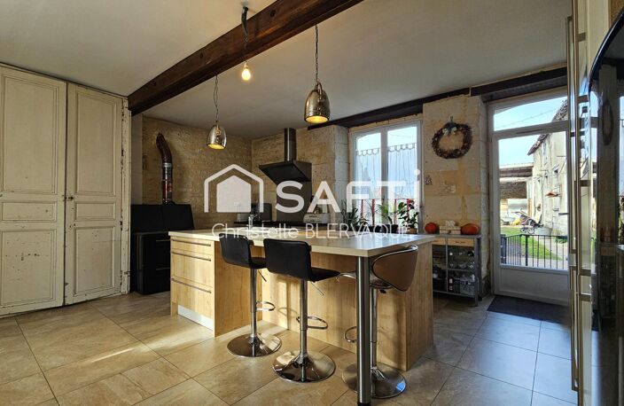 Maison de caractère avec dépendances et potentiel à Lésigny — photo 3