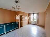 MAISON + DEUX GARAGES + DEUX COURS ET DEPENDANCE — photo 4