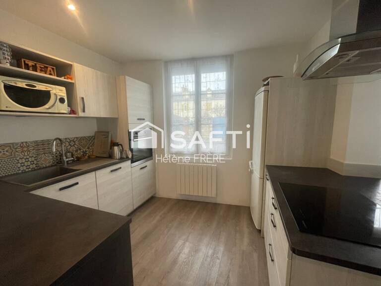 Maison de ville rénovée! Idéal premier achat ou investissement locatif ! — photo 1