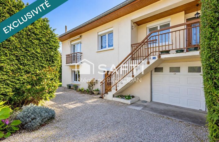 Maison Avanne : 151m², 6 pièces, sous-sol, grenier, 8 ares — photo 2