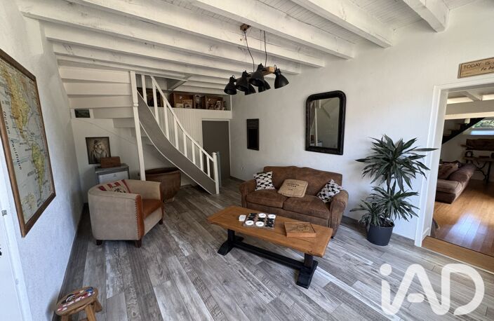 Vente Maison/villa 10 pièces — photo 2