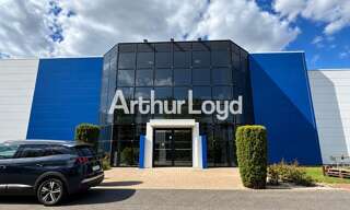 Commerce  370 m² à louer à Tours (37100)