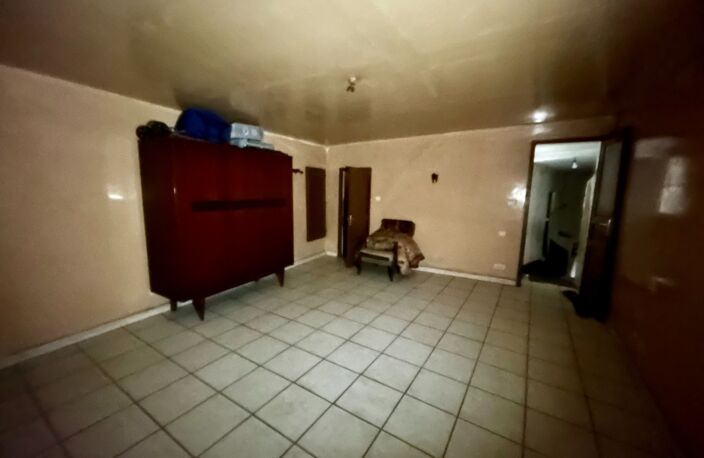 Maison de village a renover avec grand garage — photo 2