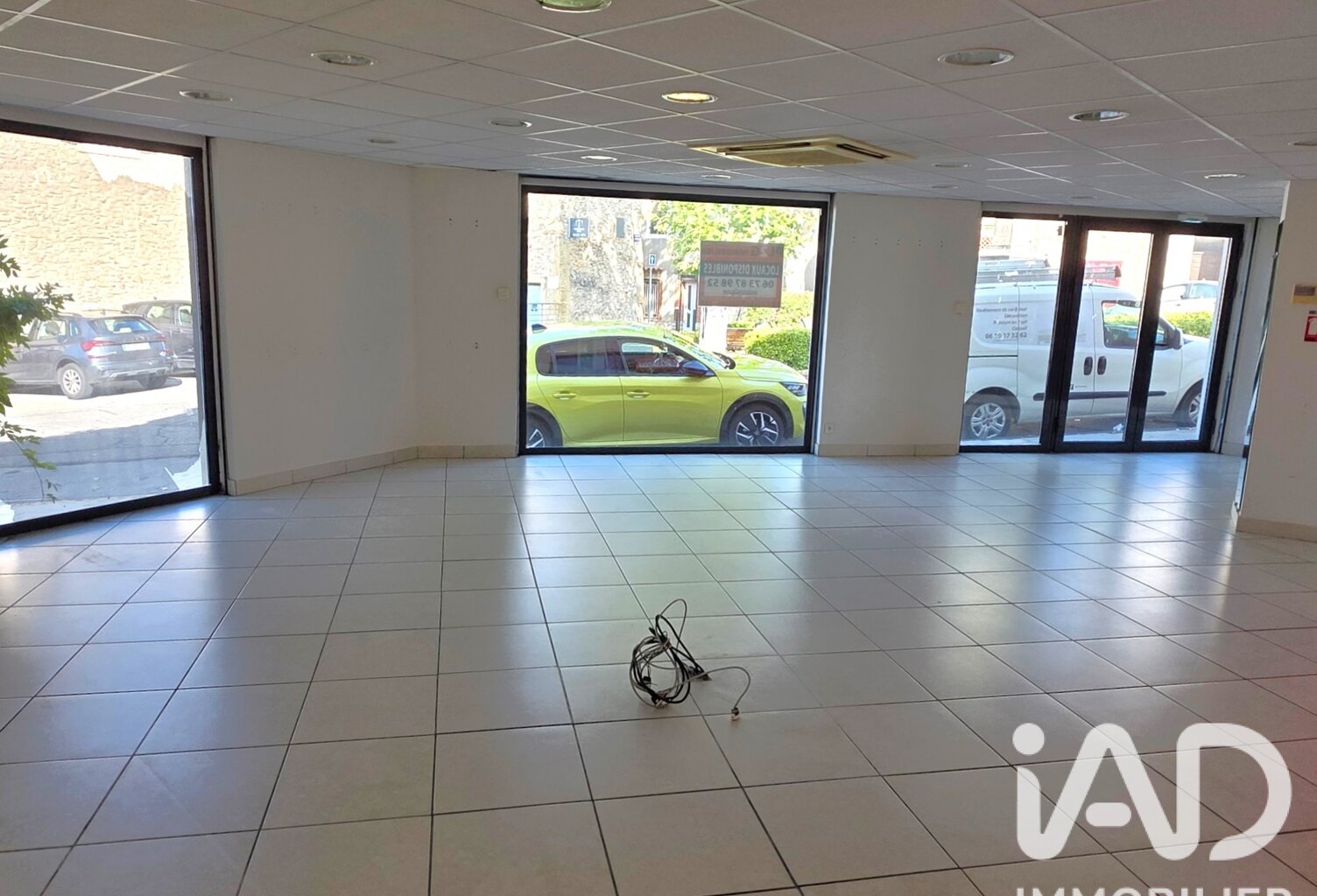 Vente Boutique/Local commercial 95 m&sup2; — photo 1