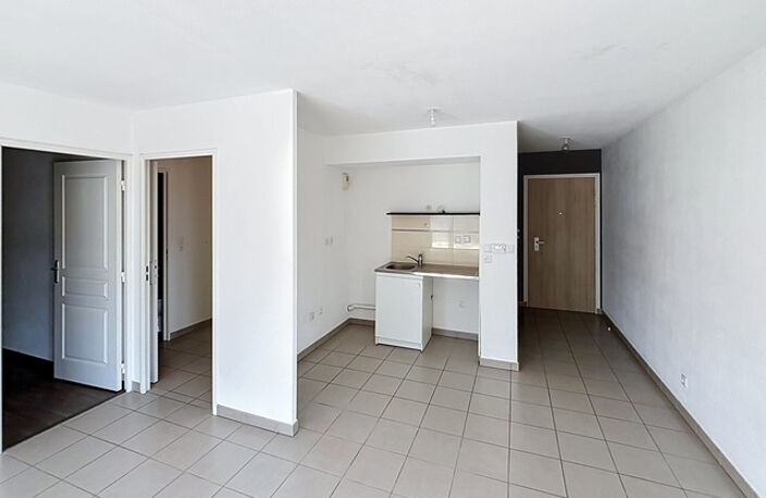 T2 de 44 M2 avec terrasse de 22 M2 étage élevé 69100 Villeur — photo 5
