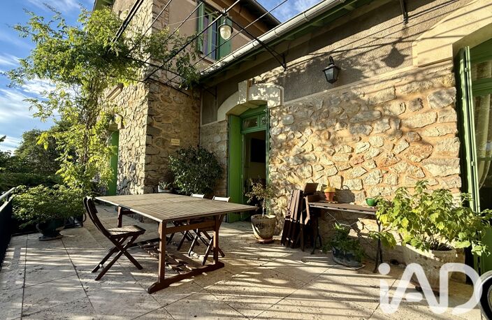 Vente Demeure 10 pièces — photo 2