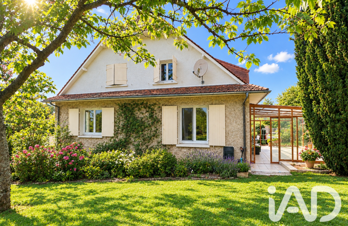 Vente Maison/villa 10 pièces — photo 2