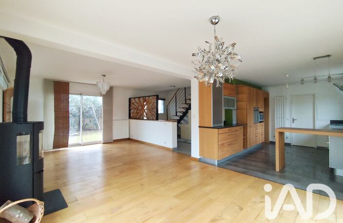Vente Maison/villa 8 pièces — photo 4